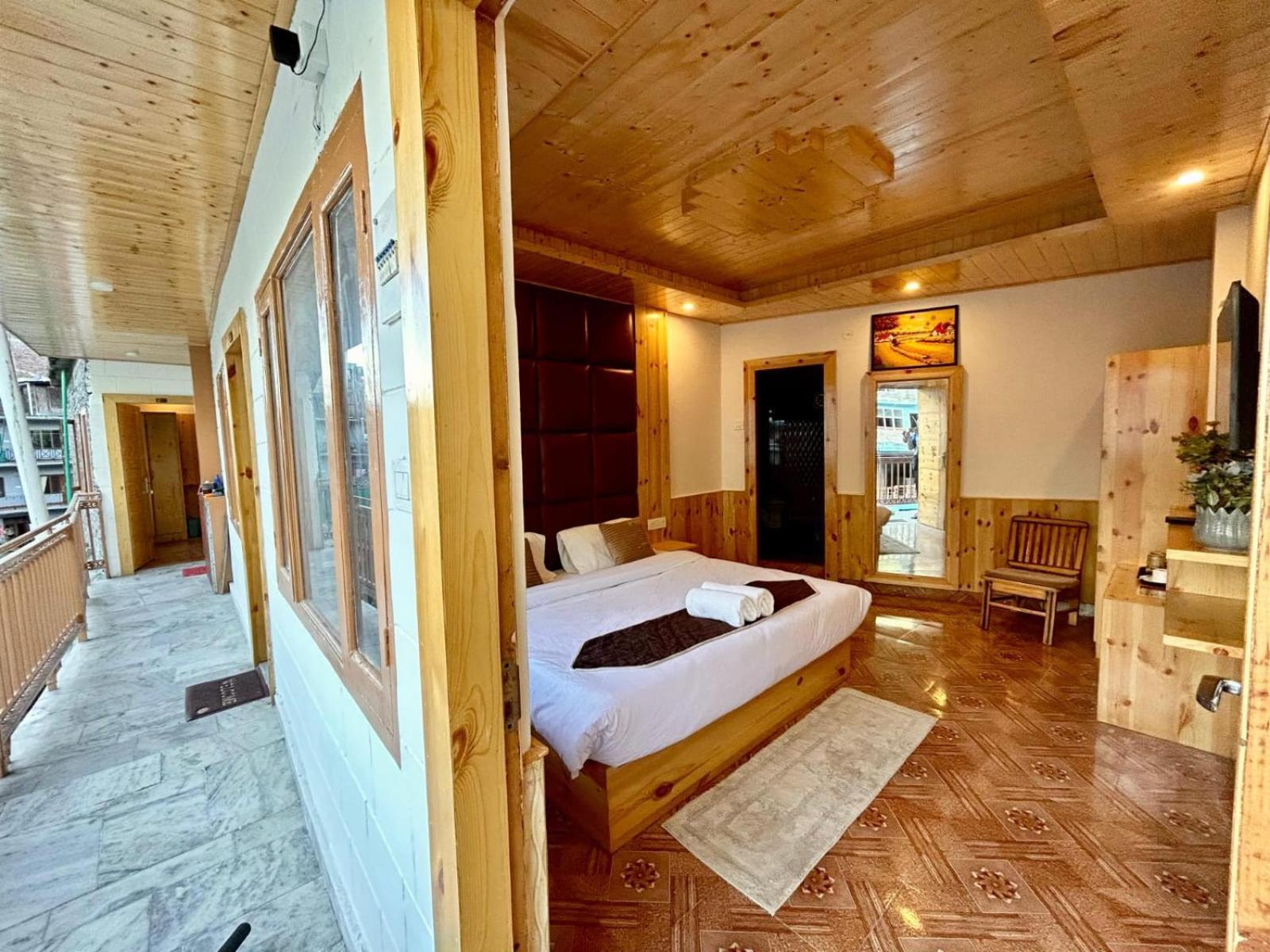 Hotel Jannat Manali  Bagian luar foto